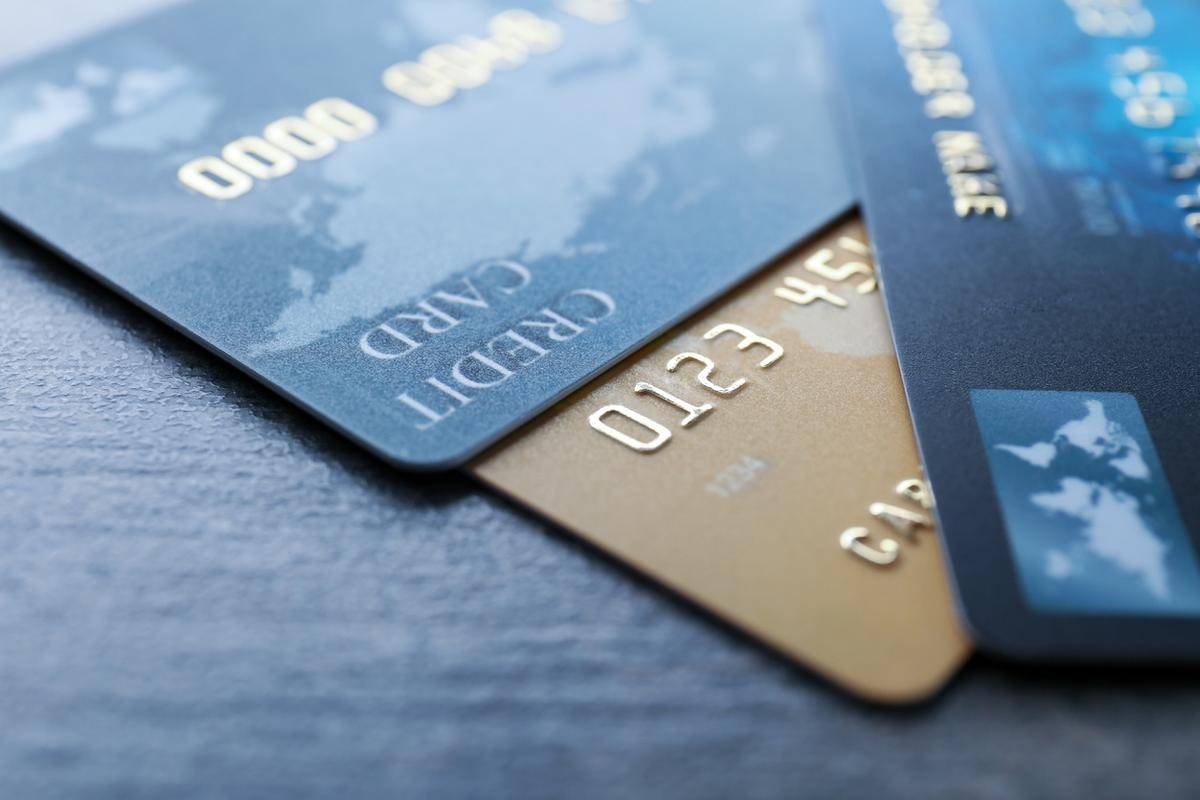 Un limite alla pignorabilità delle carte di credito.